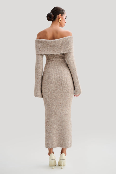 Baxter off-shoulder knitted dress – Luxurious Comfort and Timeless Glamour