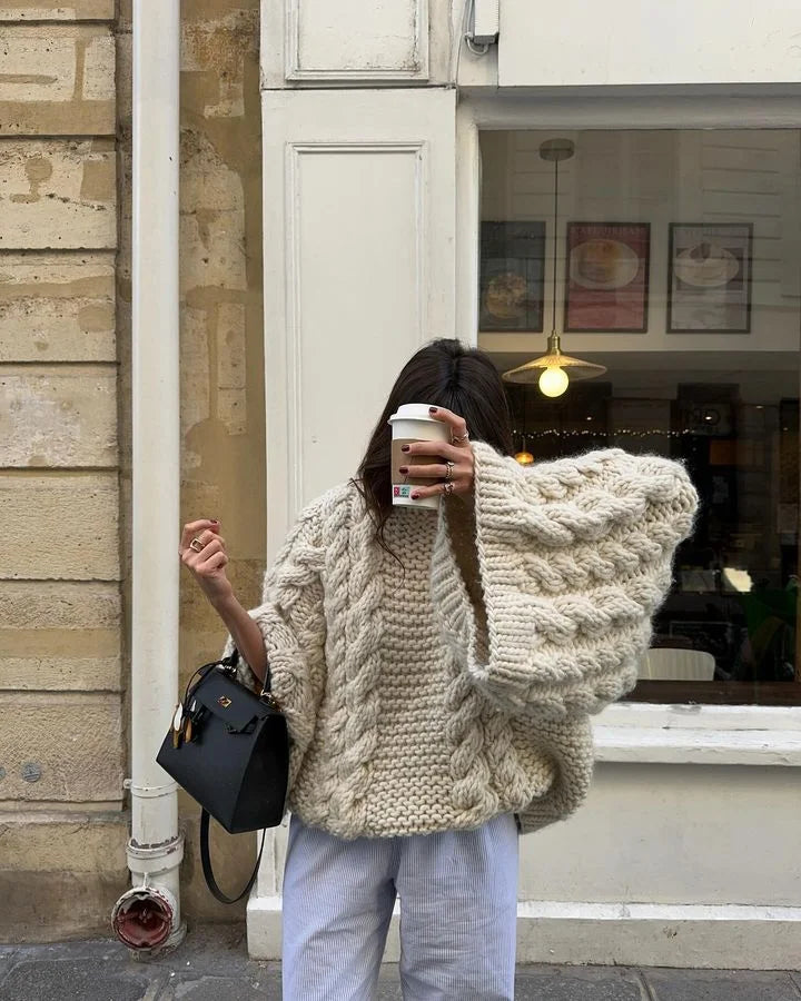 Lavore | Cozy Cable Knit Sweater